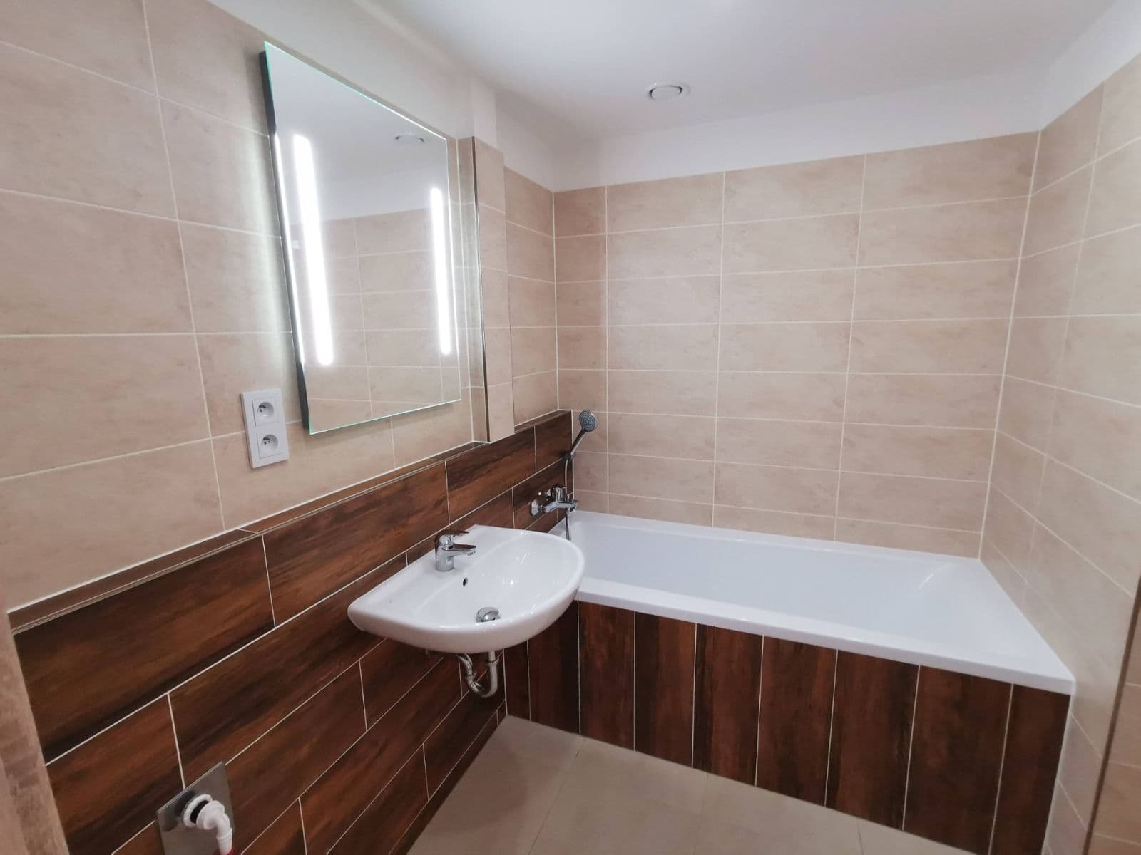 1 bedroom with open-plan kitchen flat to rent, 44 m², Františka Diviše, Prague, Prague 1 bedroom with open-plan kitchen flat to rent, 44 m², Františka Diviše, Prague, Prague
