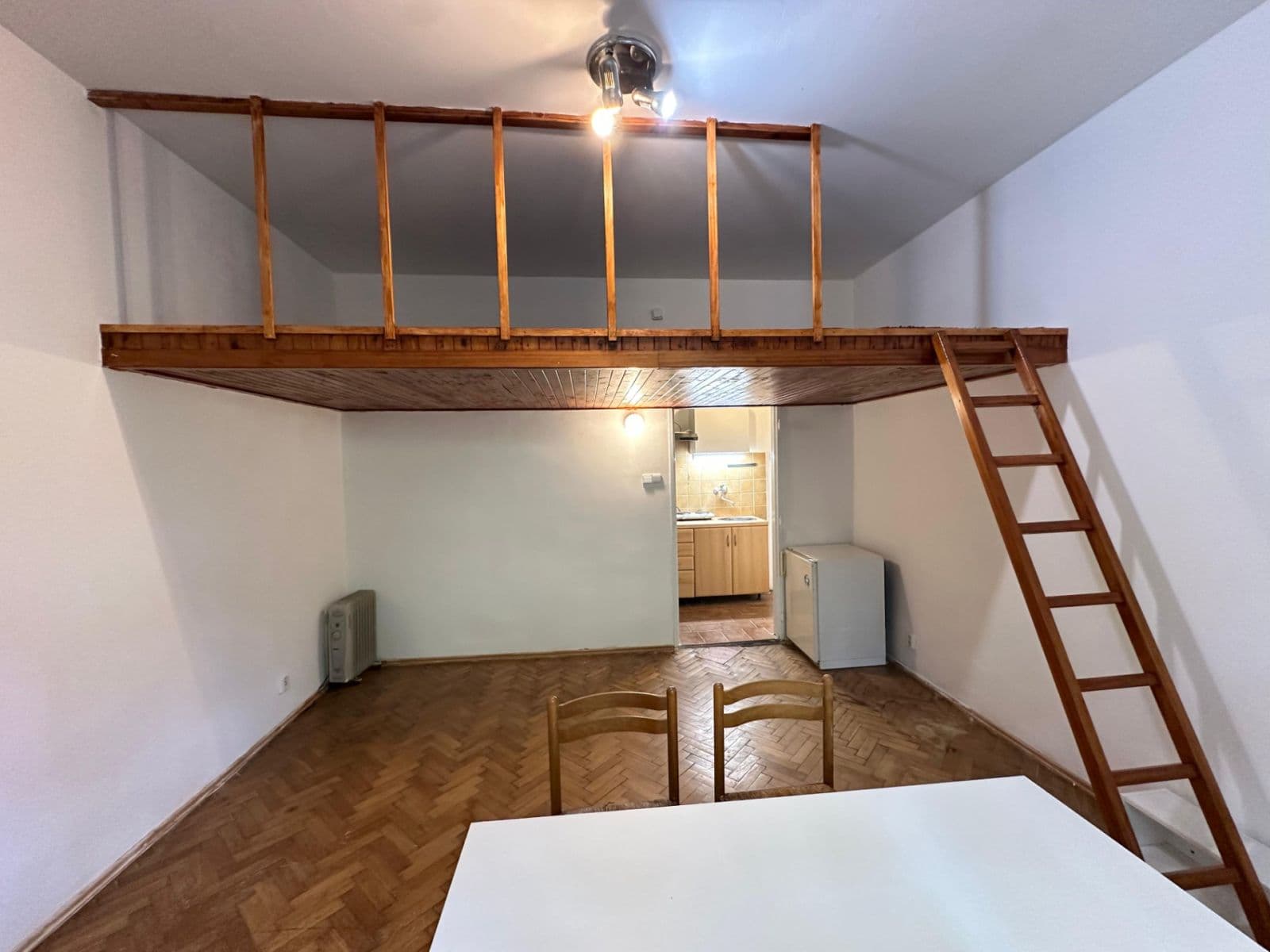 Studio flat to rent, 25 m², Pod Zvonařkou, Prague, Prague Studio flat to rent, 25 m², Pod Zvonařkou, Prague, Prague