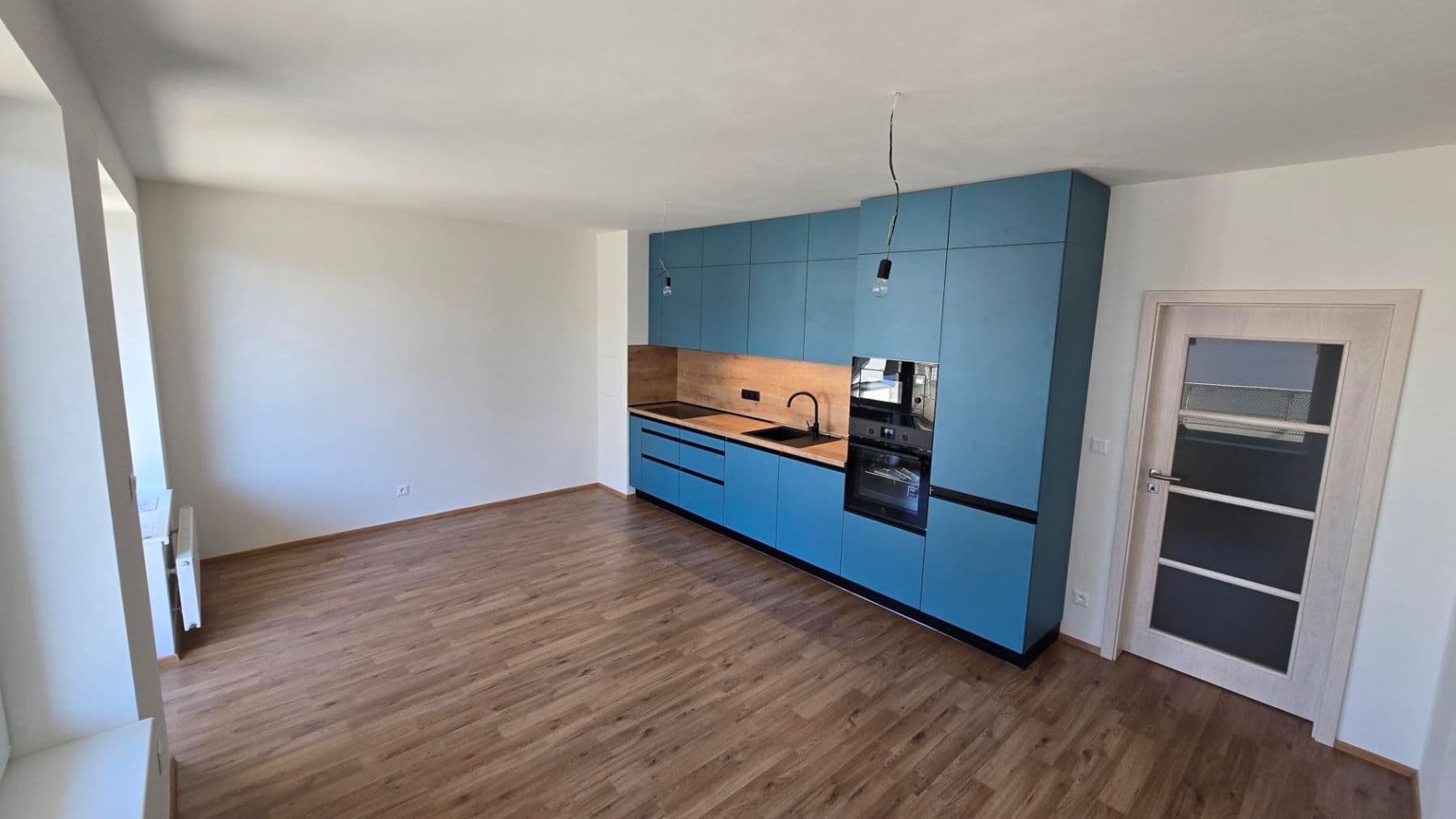 1 bedroom with open-plan kitchen flat to rent, 58 m², Nová Tesla, Pardubice, Pardubický Region 1 bedroom with open-plan kitchen flat to rent, 58 m², Nová Tesla, Pardubice, Pardubický Region
