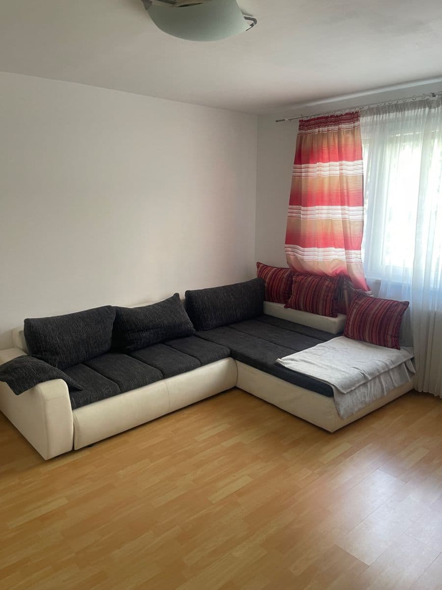 4 bedroom flat to rent, 83 m², Námestie hraničiarov, Petržalka, Bratislavský Region 4 bedroom flat to rent, 83 m², Námestie hraničiarov, Petržalka, Bratislavský Region