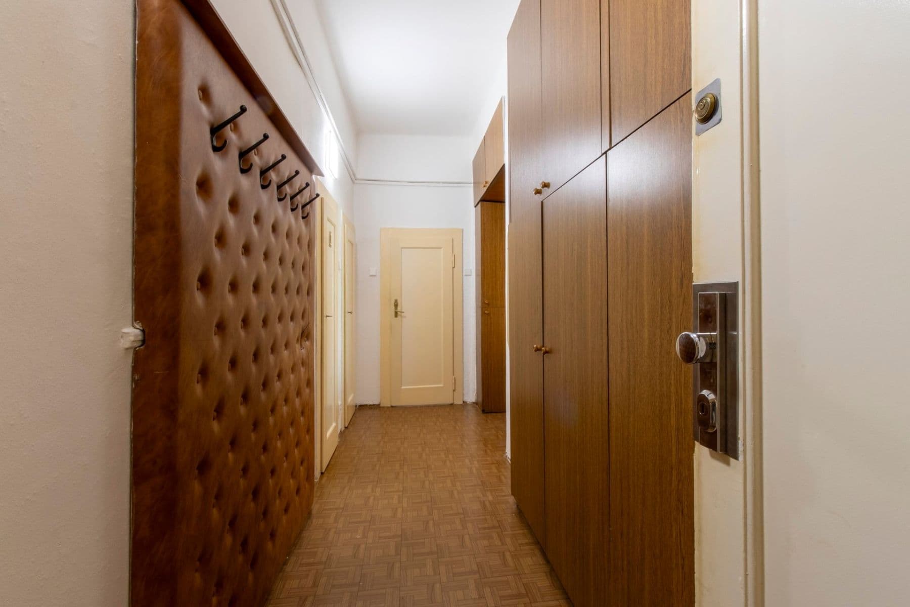 1 bedroom with open-plan kitchen flat to rent, 50 m², Levá, Prague, Prague 1 bedroom with open-plan kitchen flat to rent, 50 m², Levá, Prague, Prague