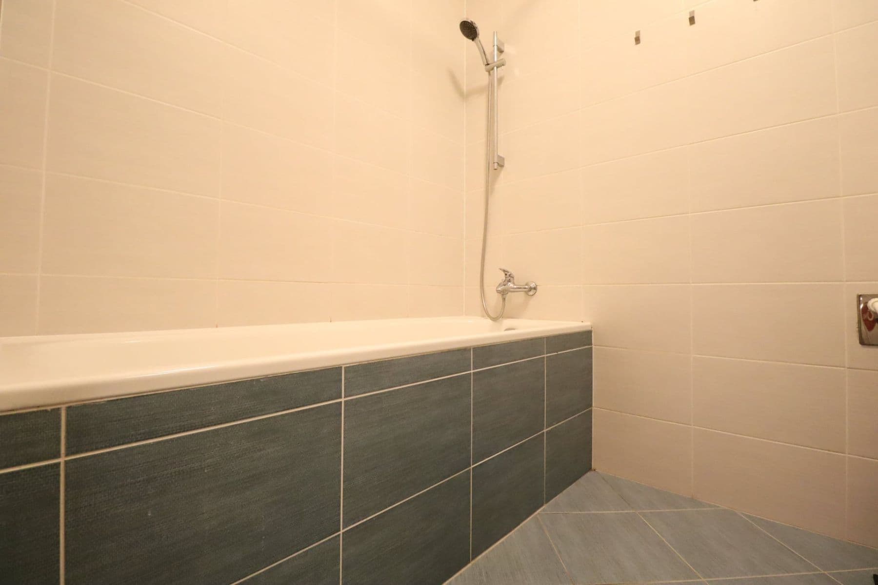 2 bedroom with open-plan kitchen flat to rent, 71 m², Chlebovická, Prague, Prague 2 bedroom with open-plan kitchen flat to rent, 71 m², Chlebovická, Prague, Prague