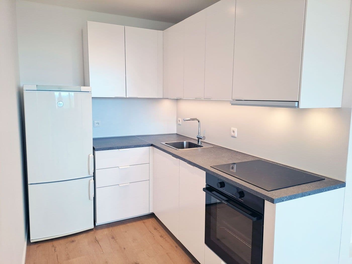 1 bedroom with open-plan kitchen flat to rent, 40 m², Novodvorská, Prague, Prague 1 bedroom with open-plan kitchen flat to rent, 40 m², Novodvorská, Prague, Prague