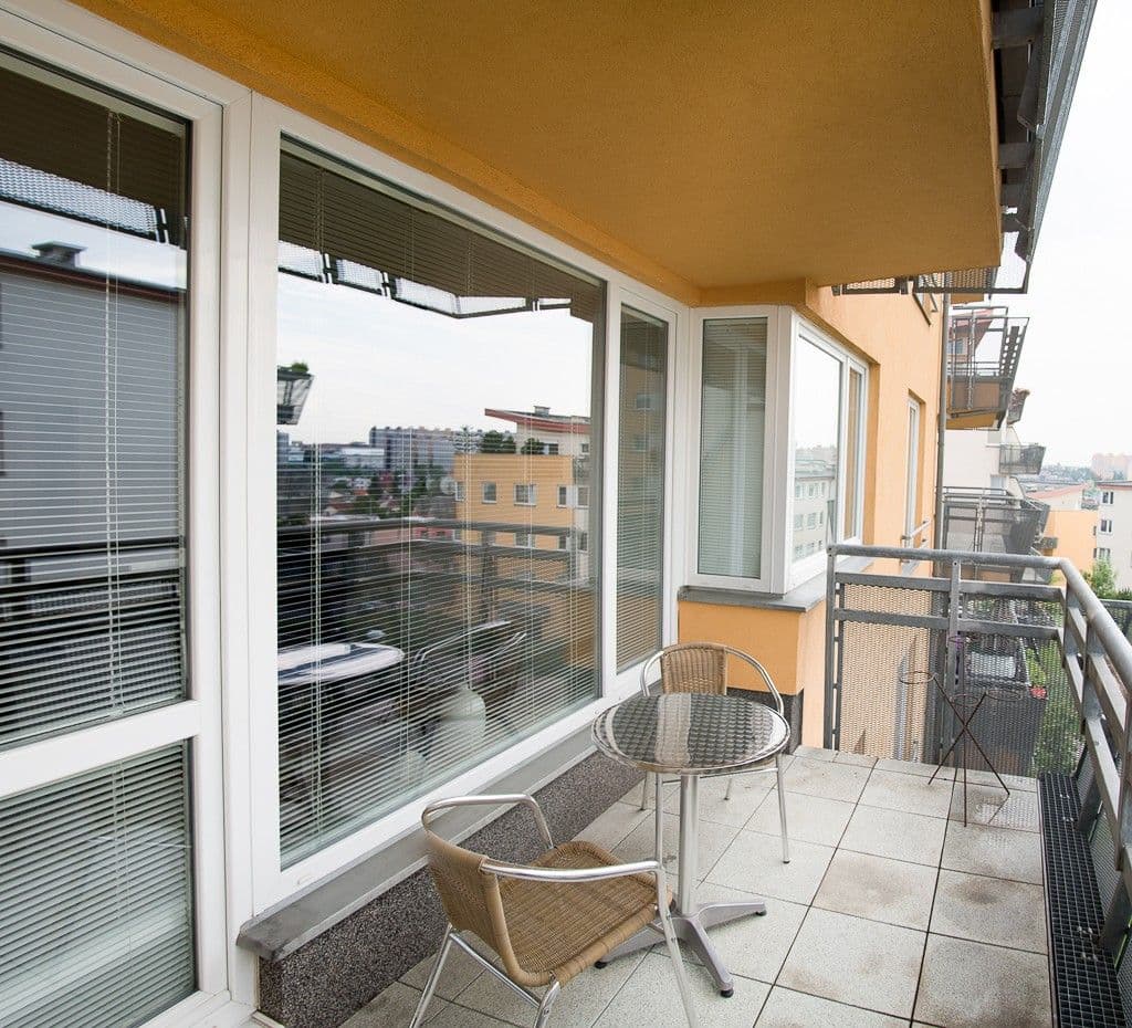 1 bedroom with open-plan kitchen flat to rent, 60 m², Melodická, Prague, Prague 1 bedroom with open-plan kitchen flat to rent, 60 m², Melodická, Prague, Prague