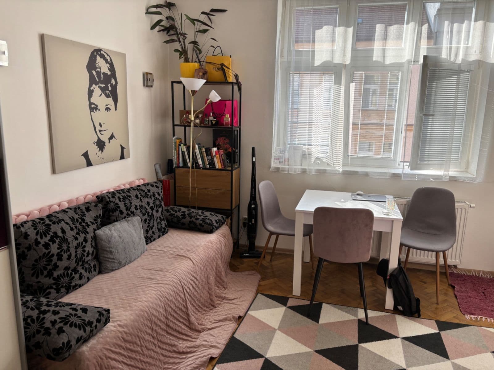 Studio flat to rent, 30 m², Žitomírská, Prague, Prague Studio flat to rent, 30 m², Žitomírská, Prague, Prague