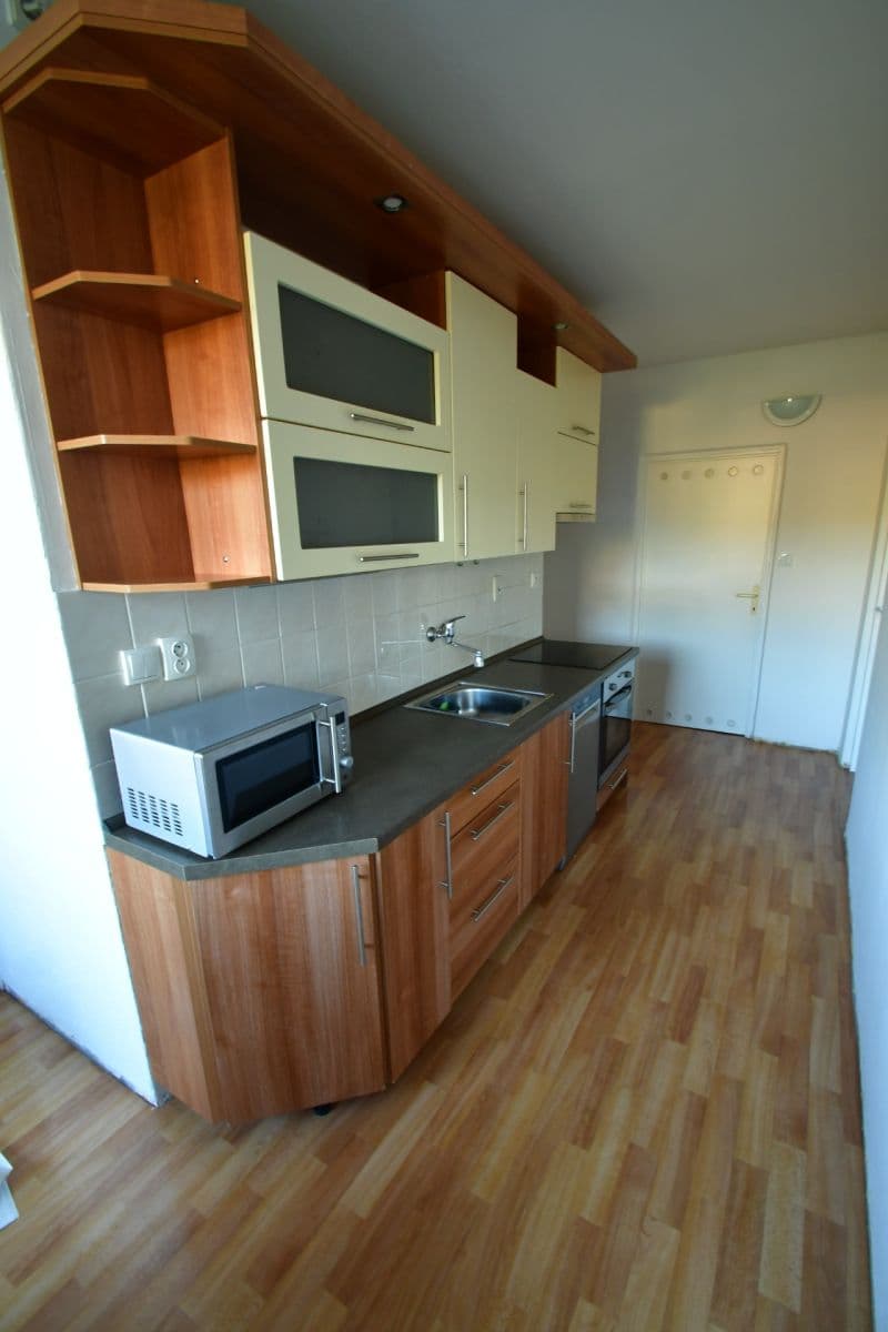 3 bedroom flat to rent, 75 m², Družba, Brumov-Bylnice, Zlínský Region 3 bedroom flat to rent, 75 m², Družba, Brumov-Bylnice, Zlínský Region