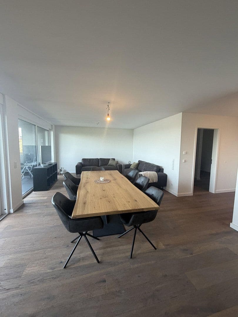 3 bedroom flat to rent, 118 m², Viktoriastr 43, Bochum, North Rhine-Westphalia 3 bedroom flat to rent, 118 m², Viktoriastr 43, Bochum, North Rhine-Westphalia