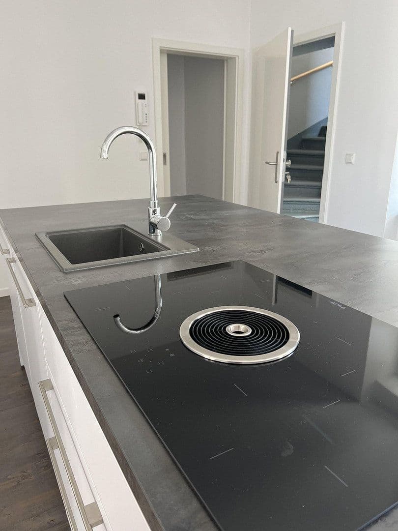 2 bedroom flat to rent, 95 m², Innere Plauensche Str.21, Zwickau, Saxony 2 bedroom flat to rent, 95 m², Innere Plauensche Str.21, Zwickau, Saxony