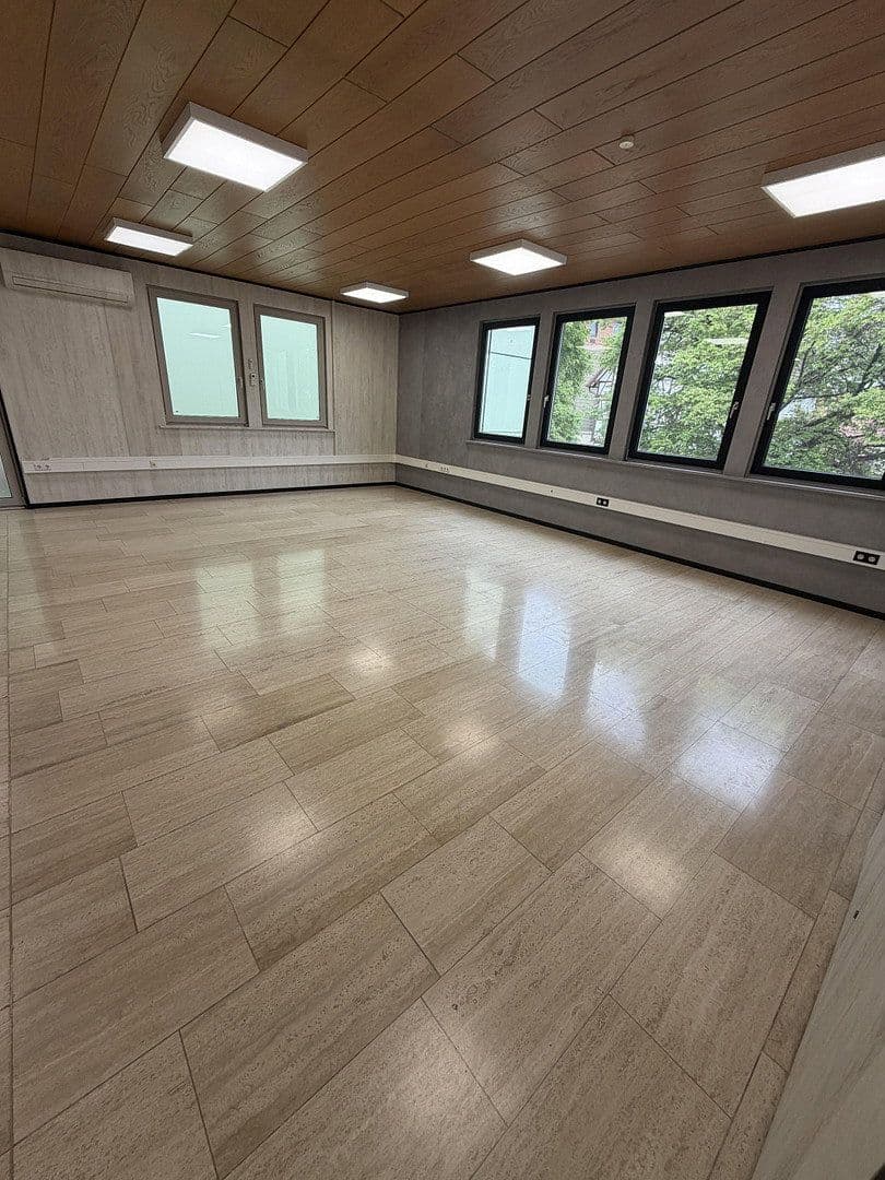 non-residential property to rent, 400 m², Esslingerstr.18, Altbach, Baden-Württemberg non-residential property to rent, 400 m², Esslingerstr.18, Altbach, Baden-Württemberg