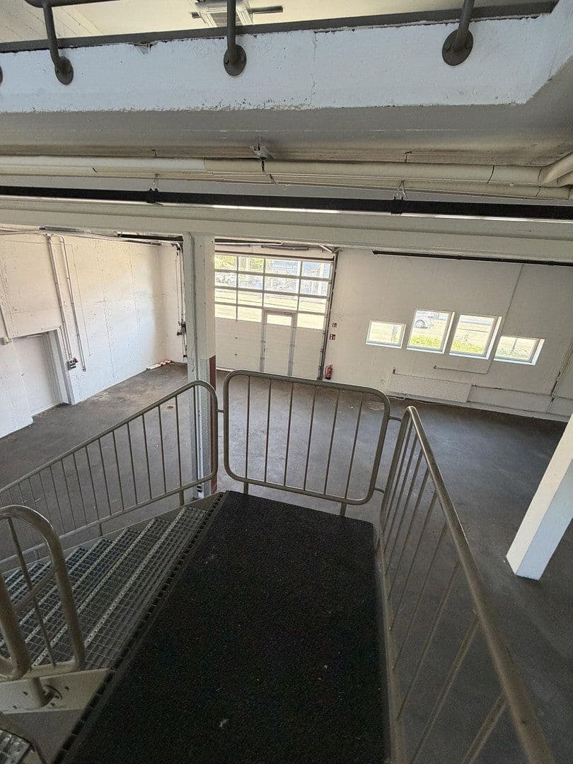 non-residential property to rent, 400 m², Esslingerstr.18, Altbach, Baden-Württemberg non-residential property to rent, 400 m², Esslingerstr.18, Altbach, Baden-Württemberg