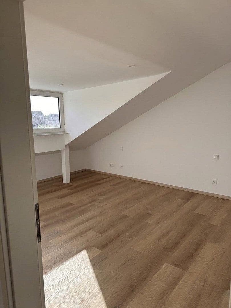 4 bedroom flat to rent, 72 m², Köln, North Rhine-Westphalia 4 bedroom flat to rent, 72 m², Köln, North Rhine-Westphalia