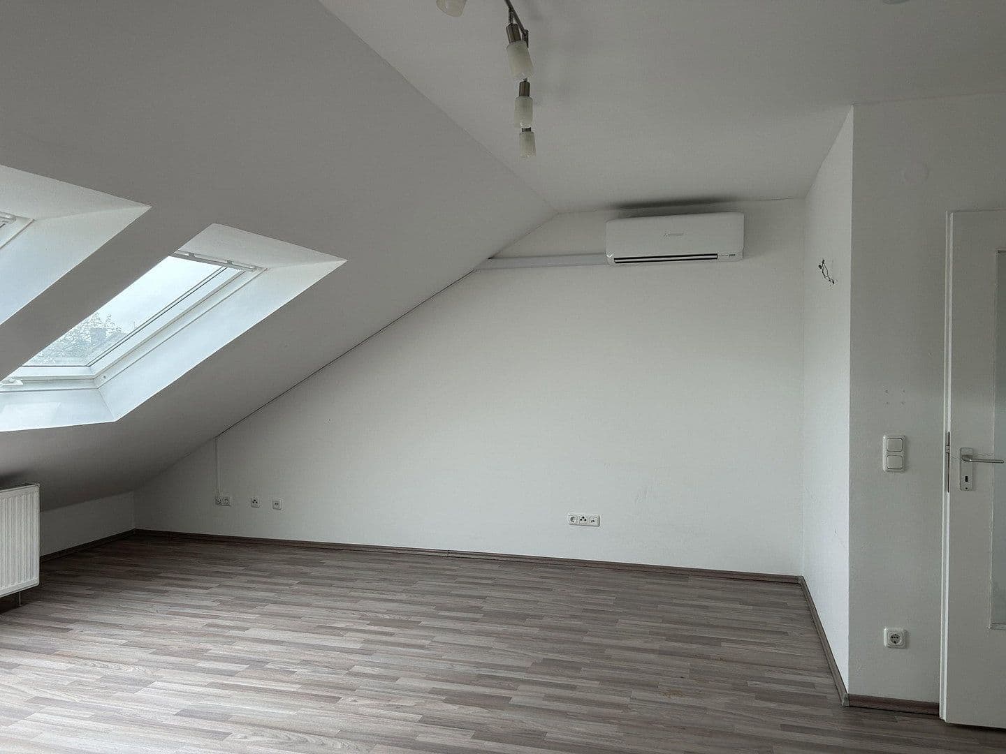 house for sale, 141 m², Duisburg, North Rhine-Westphalia house for sale, 141 m², Duisburg, North Rhine-Westphalia
