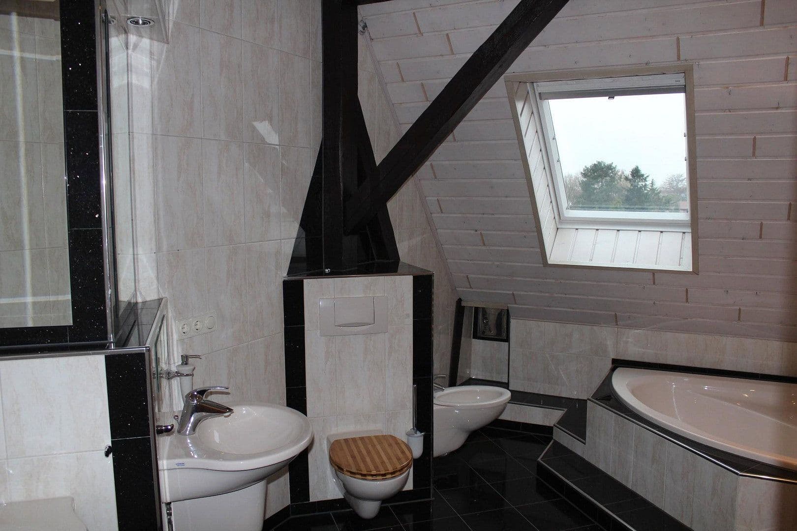 house for sale, 200 m², Reilingen, Baden-Württemberg house for sale, 200 m², Reilingen, Baden-Württemberg