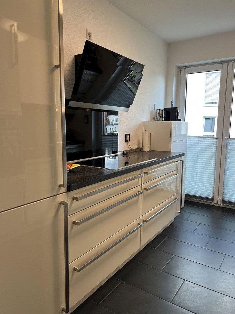 2 bedroom with open-plan kitchen flat to rent, 94 m², Oswald-Hesse-Straße 14, Stuttgart, Baden-Württemberg 2 bedroom with open-plan kitchen flat to rent, 94 m², Oswald-Hesse-Straße 14, Stuttgart, Baden-Württemberg