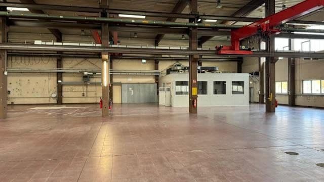 non-residential property to rent, 1,645 m², Remscheid, North Rhine-Westphalia non-residential property to rent, 1,645 m², Remscheid, North Rhine-Westphalia