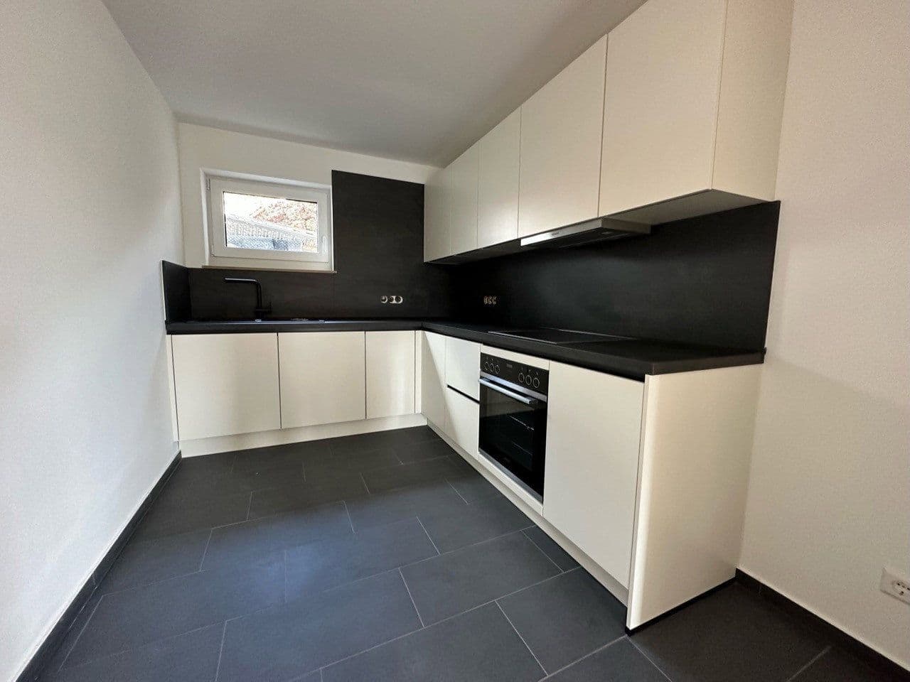 3 bedroom flat to rent, 79 m², Esslingen am Neckar, Baden-Württemberg 3 bedroom flat to rent, 79 m², Esslingen am Neckar, Baden-Württemberg
