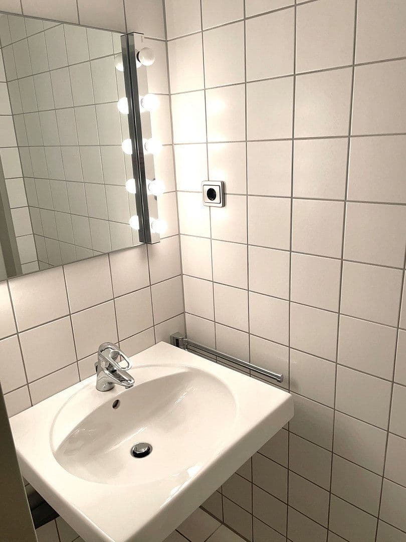 non-residential property to rent, 46 m², Mönchengladbach-Rheydt, North Rhine-Westphalia non-residential property to rent, 46 m², Mönchengladbach-Rheydt, North Rhine-Westphalia
