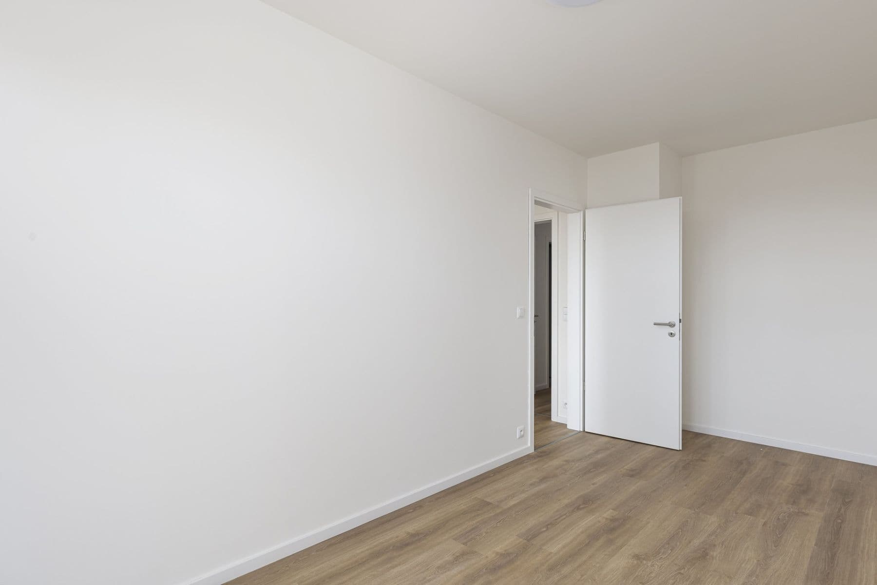 1 bedroom with open-plan kitchen flat to rent, 48 m², Divíškové, Prague, Prague 1 bedroom with open-plan kitchen flat to rent, 48 m², Divíškové, Prague, Prague