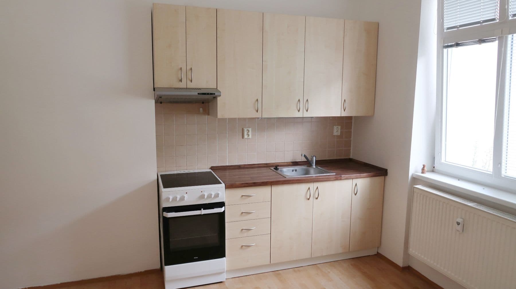1 bedroom flat to rent, 34 m², Karáskovo náměstí, Brno, Jihomoravský Region 1 bedroom flat to rent, 34 m², Karáskovo náměstí, Brno, Jihomoravský Region