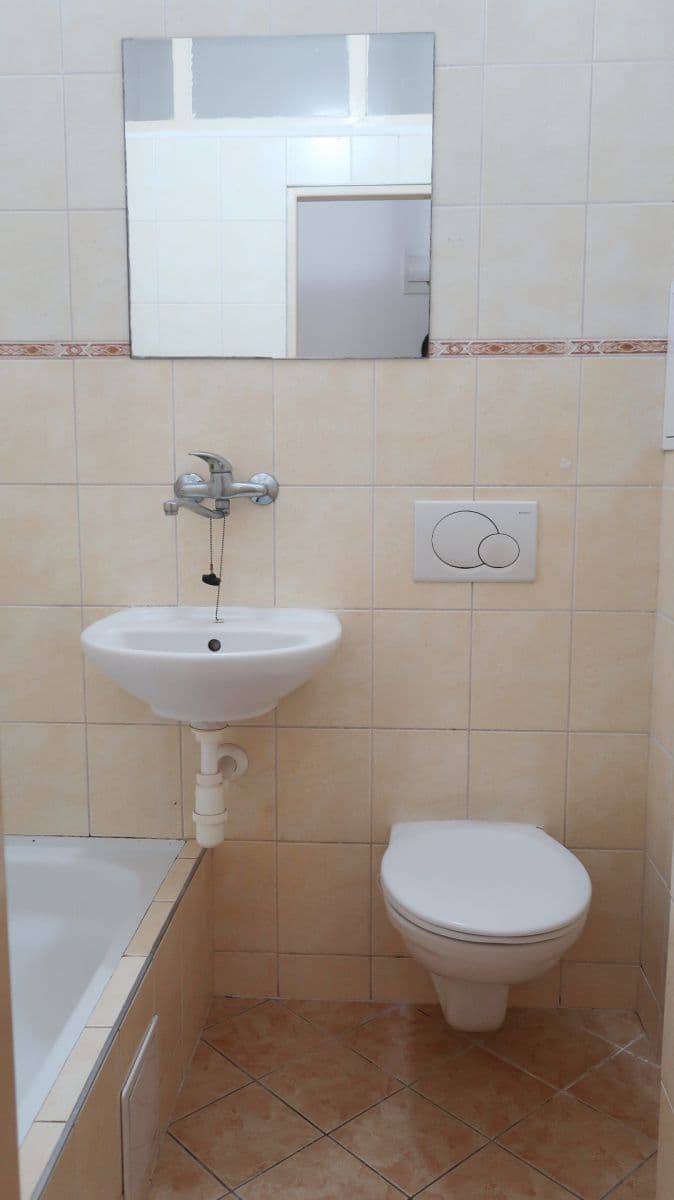 1 bedroom flat to rent, 34 m², Karáskovo náměstí, Brno, Jihomoravský Region 1 bedroom flat to rent, 34 m², Karáskovo náměstí, Brno, Jihomoravský Region