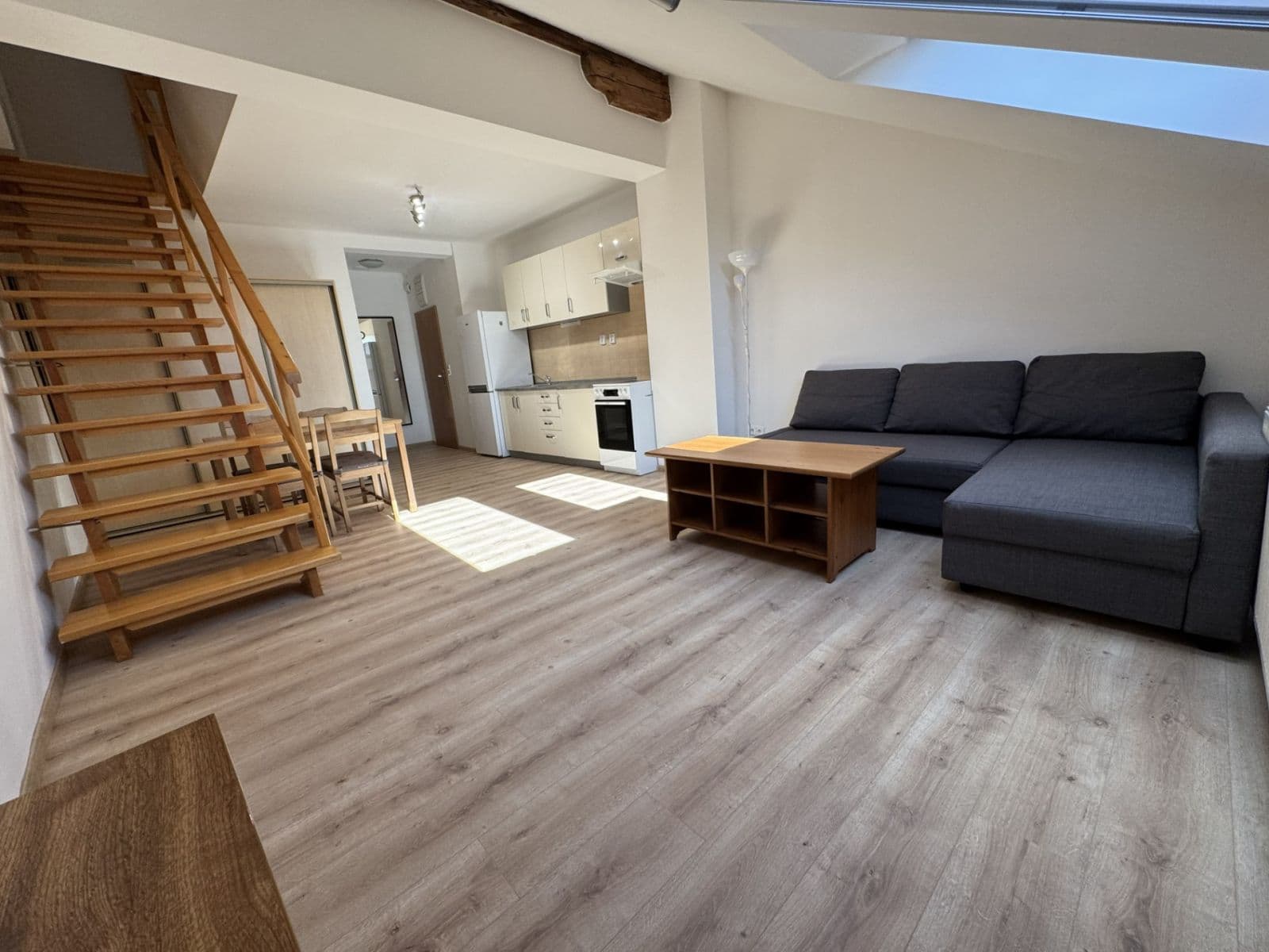 1 bedroom with open-plan kitchen flat to rent, 51 m², Štefánikova, Prague, Prague 1 bedroom with open-plan kitchen flat to rent, 51 m², Štefánikova, Prague, Prague