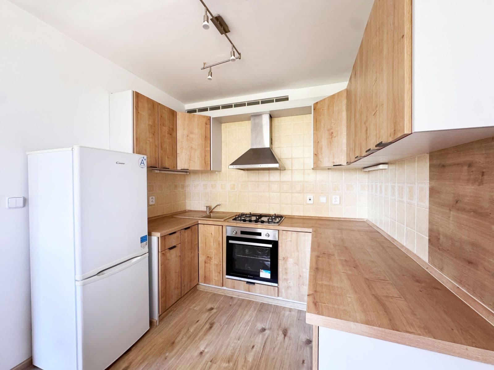 2 bedroom with open-plan kitchen flat to rent, 70 m², Jílovská, Prague, Prague 2 bedroom with open-plan kitchen flat to rent, 70 m², Jílovská, Prague, Prague