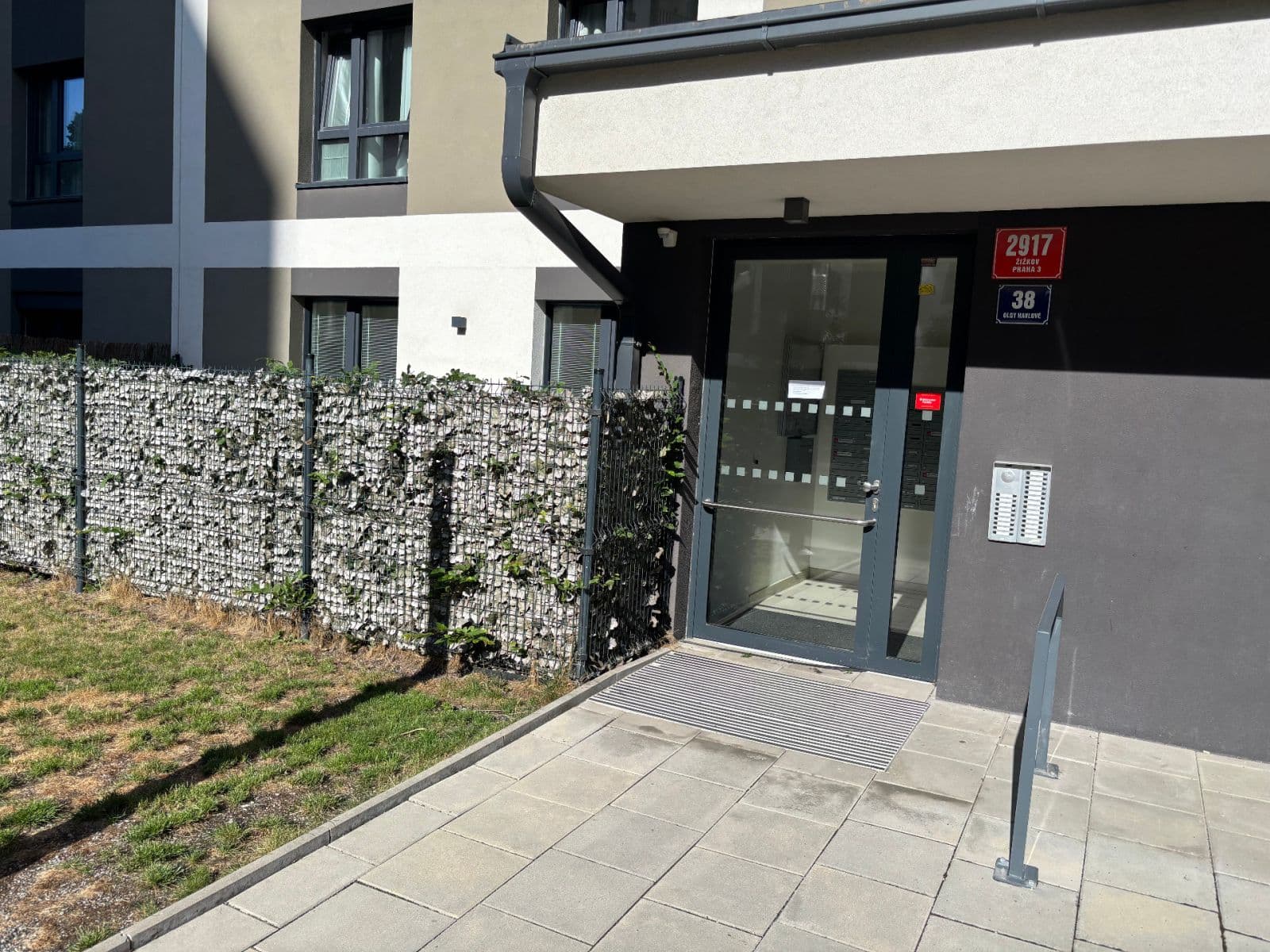 2 bedroom with open-plan kitchen flat to rent, 75 m², Olgy Havlové, Prague, Prague 2 bedroom with open-plan kitchen flat to rent, 75 m², Olgy Havlové, Prague, Prague