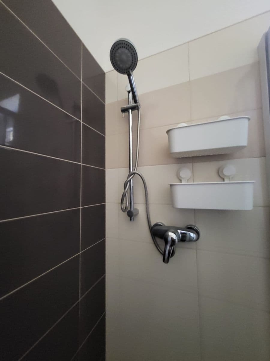 1 bedroom with open-plan kitchen flat to rent, 55 m², Osadní, Prague, Prague 1 bedroom with open-plan kitchen flat to rent, 55 m², Osadní, Prague, Prague