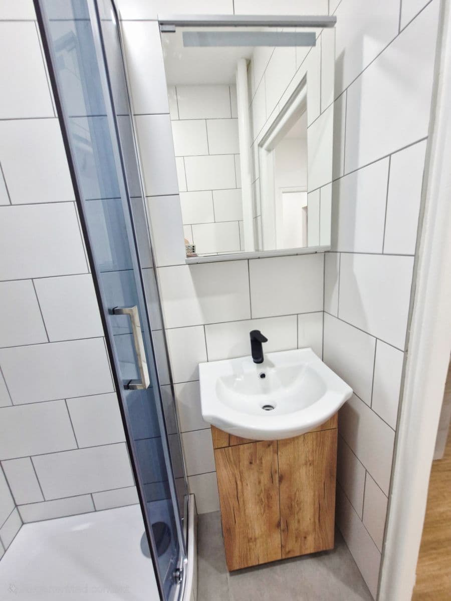 2 bedroom flat to rent, 52 m², Na Vrcholu, Prague, Prague 2 bedroom flat to rent, 52 m², Na Vrcholu, Prague, Prague