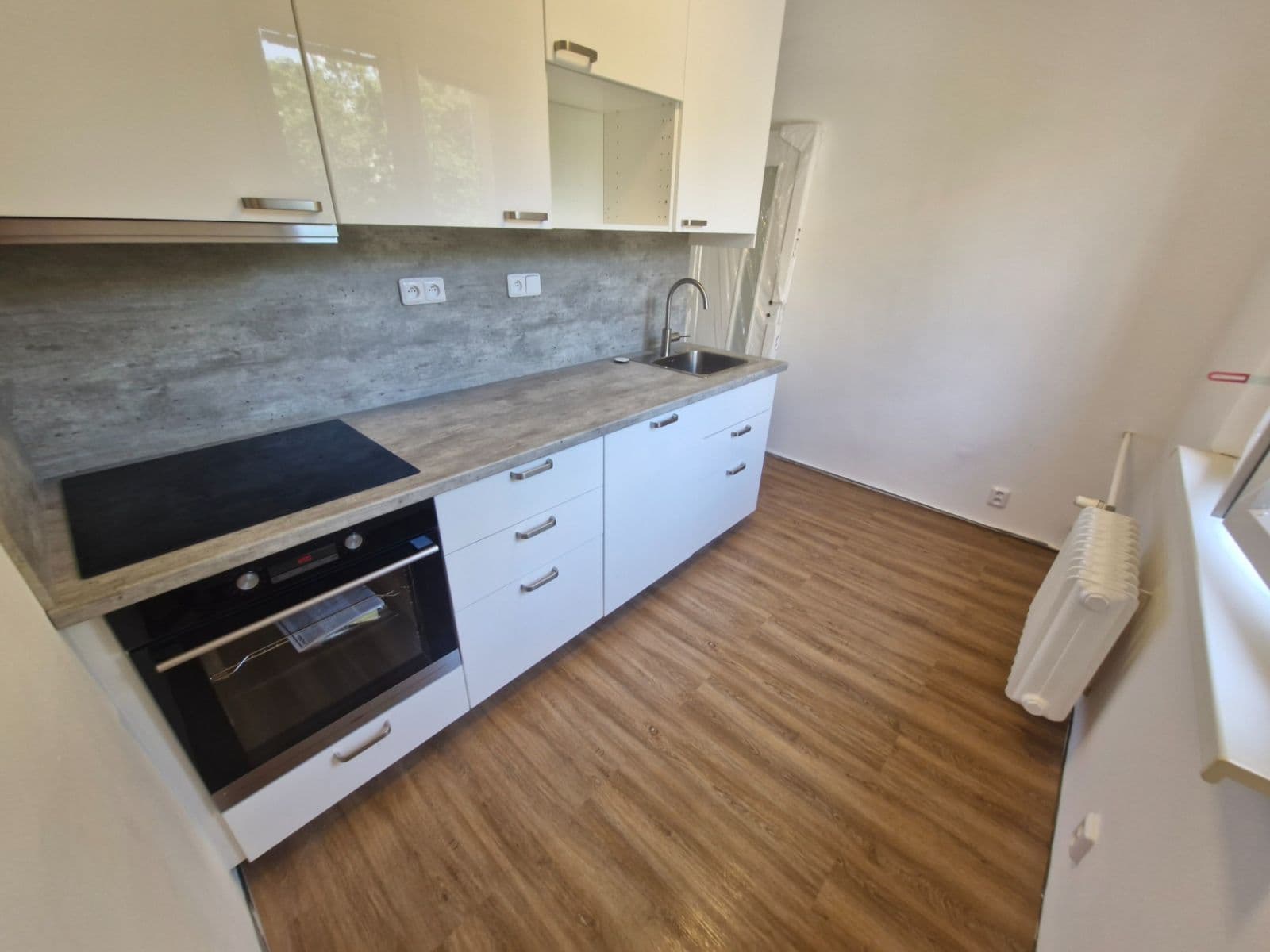 2 bedroom flat to rent, 52 m², Na Vrcholu, Prague, Prague 2 bedroom flat to rent, 52 m², Na Vrcholu, Prague, Prague