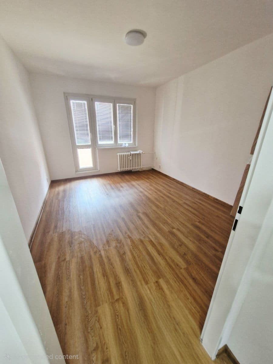 2 bedroom flat to rent, 52 m², Na Vrcholu, Prague, Prague 2 bedroom flat to rent, 52 m², Na Vrcholu, Prague, Prague