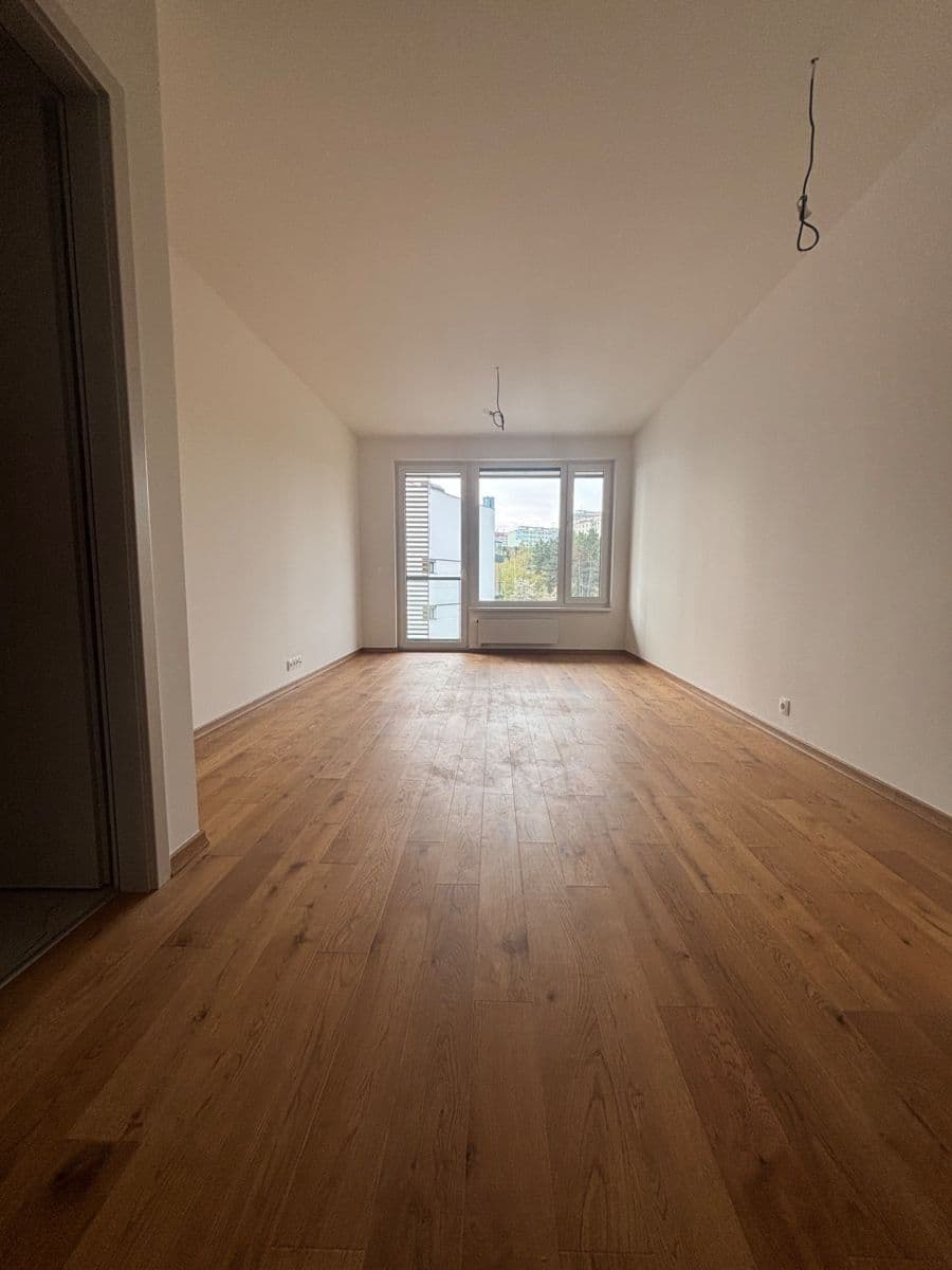 1 bedroom with open-plan kitchen flat to rent, 52 m², Komárkova, Prague, Prague 1 bedroom with open-plan kitchen flat to rent, 52 m², Komárkova, Prague, Prague