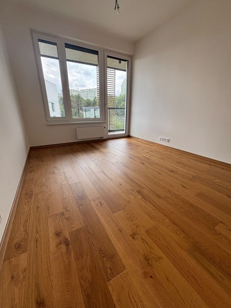 1 bedroom with open-plan kitchen flat to rent, 52 m², Komárkova, Prague, Prague 1 bedroom with open-plan kitchen flat to rent, 52 m², Komárkova, Prague, Prague
