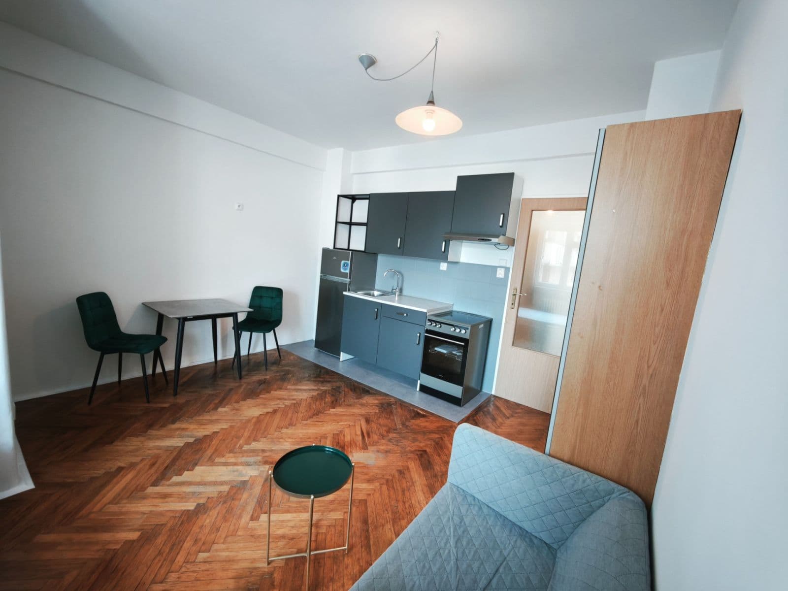 Studio flat to rent, 28 m², Komunardů, Prague, Prague Studio flat to rent, 28 m², Komunardů, Prague, Prague