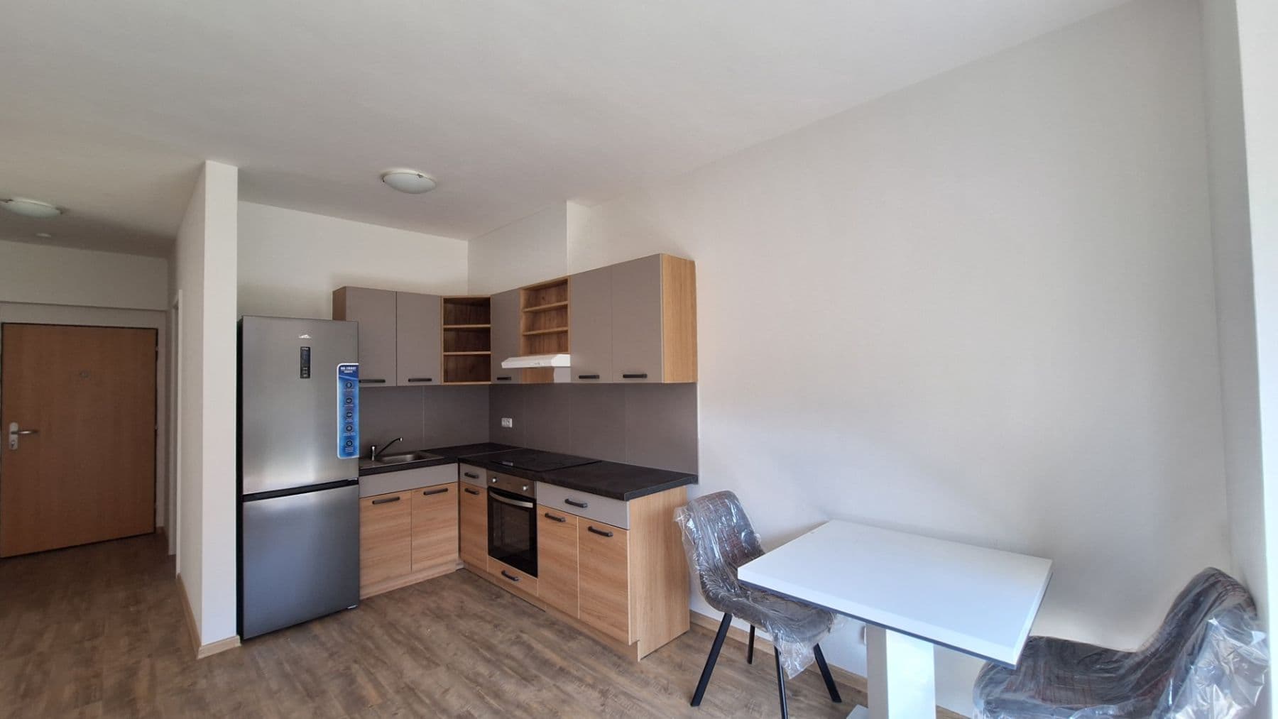 1 bedroom with open-plan kitchen flat to rent, 48 m², Na Horkách, Kralupy nad Vltavou, Středočeský Region 1 bedroom with open-plan kitchen flat to rent, 48 m², Na Horkách, Kralupy nad Vltavou, Středočeský Region