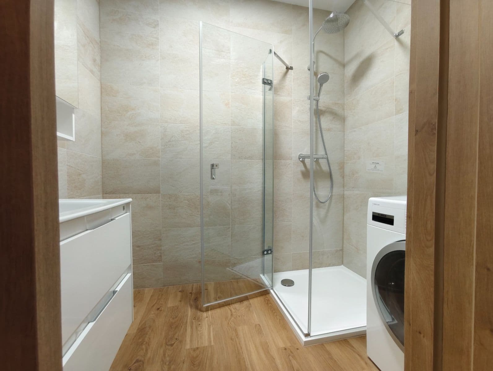 2 bedroom with open-plan kitchen flat to rent, 70 m², Nad Zlíchovem, Prague, Prague 2 bedroom with open-plan kitchen flat to rent, 70 m², Nad Zlíchovem, Prague, Prague