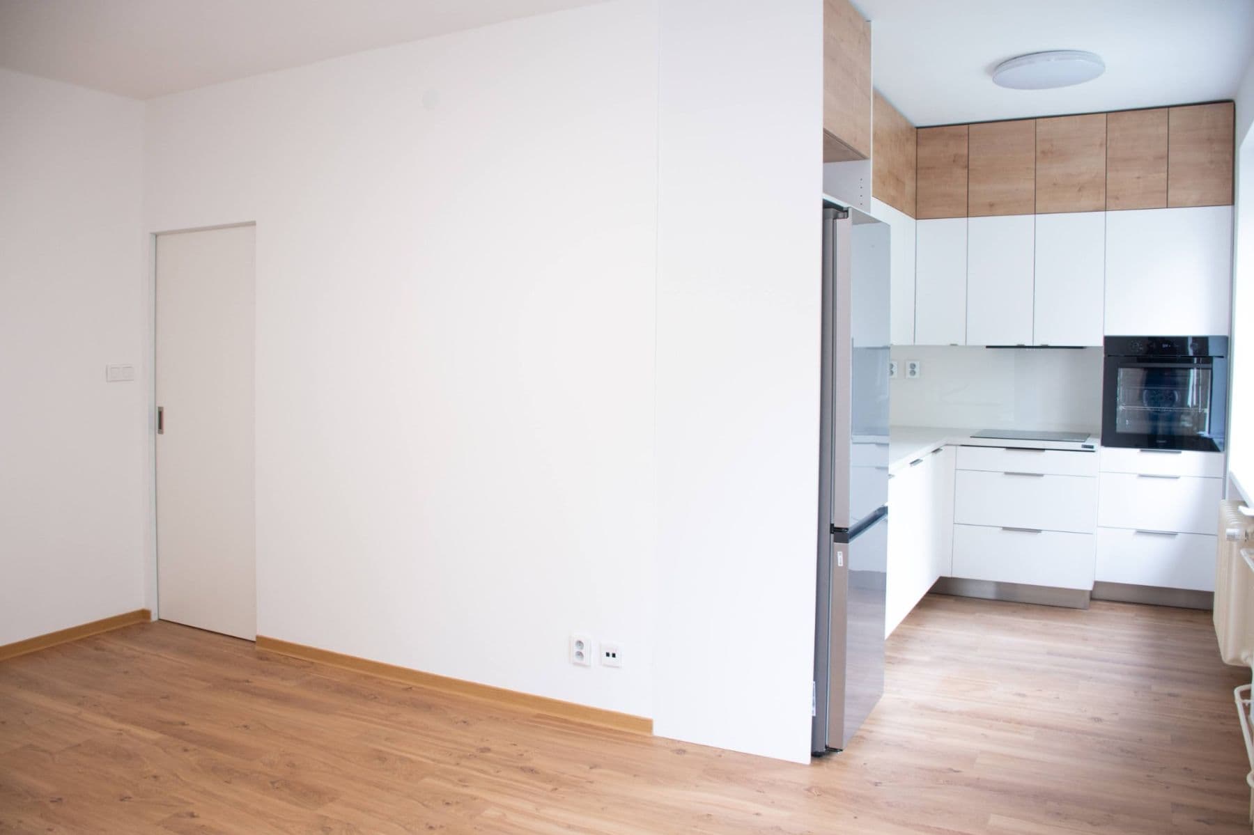2 bedroom with open-plan kitchen flat to rent, 70 m², Nad Zlíchovem, Prague, Prague 2 bedroom with open-plan kitchen flat to rent, 70 m², Nad Zlíchovem, Prague, Prague