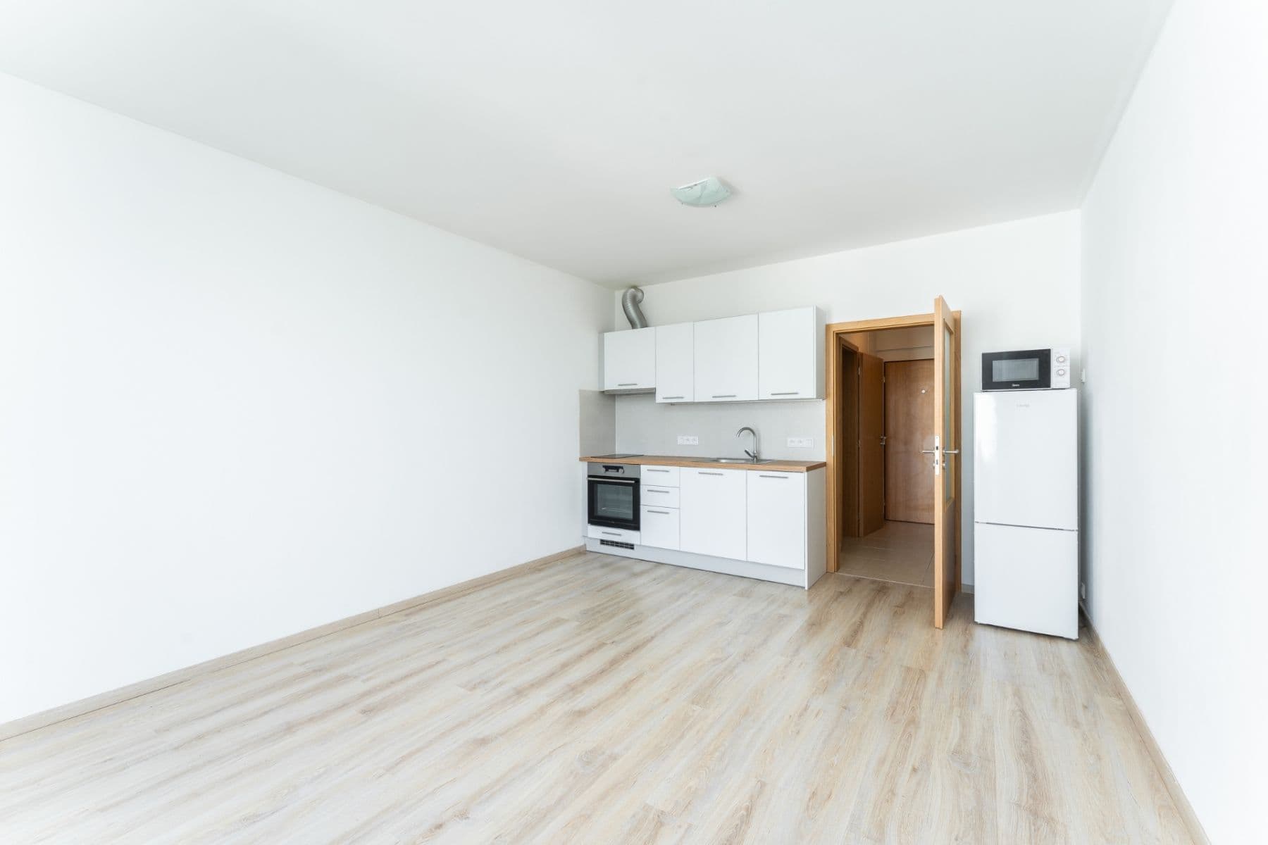 Studio flat for sale, 27 m², Za černým mostem, Prague, Prague Studio flat for sale, 27 m², Za černým mostem, Prague, Prague
