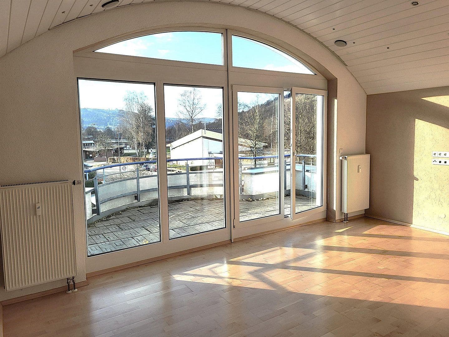 3 bedroom with open-plan kitchen flat to rent, 112 m², Lorch, Baden-Württemberg 3 bedroom with open-plan kitchen flat to rent, 112 m², Lorch, Baden-Württemberg