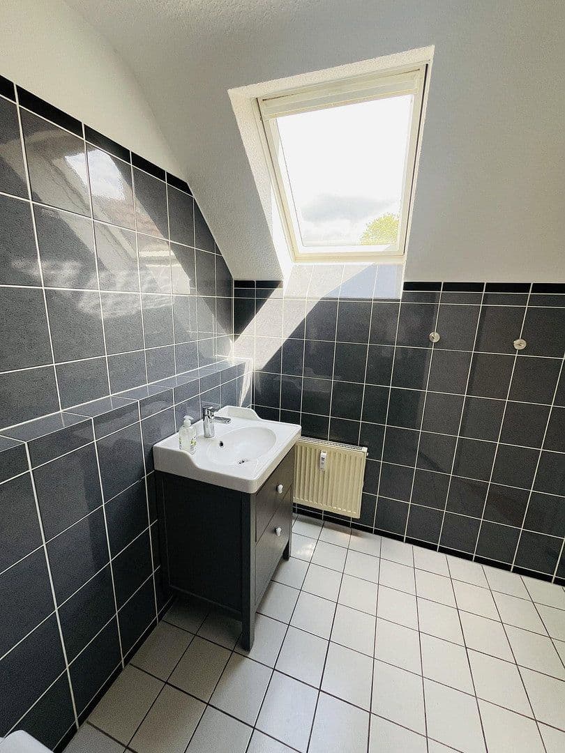 3 bedroom flat to rent, 165 m², Moselstraße 9, Duisburg, North Rhine-Westphalia 3 bedroom flat to rent, 165 m², Moselstraße 9, Duisburg, North Rhine-Westphalia
