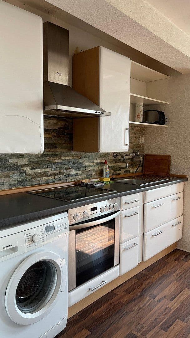 1 bedroom with open-plan kitchen flat to rent, 56 m², Friedbergstraße 16a, Essen, North Rhine-Westphalia 1 bedroom with open-plan kitchen flat to rent, 56 m², Friedbergstraße 16a, Essen, North Rhine-Westphalia