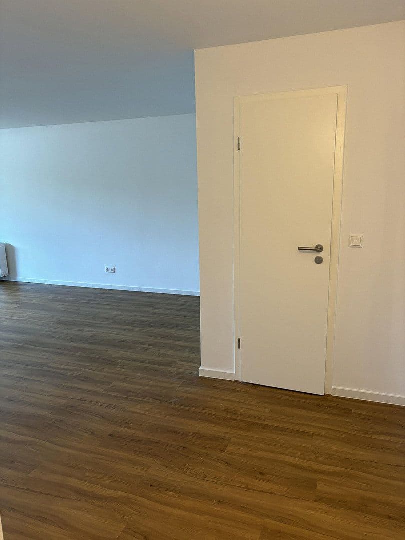 1 bedroom flat to rent, 38 m², Walburgisstr. 7, Dasseldorf, North Rhine-Westphalia 1 bedroom flat to rent, 38 m², Walburgisstr. 7, Dasseldorf, North Rhine-Westphalia
