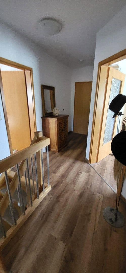 2 bedroom with open-plan kitchen flat to rent, 140 m², Niedernhausen, Hesse 2 bedroom with open-plan kitchen flat to rent, 140 m², Niedernhausen, Hesse
