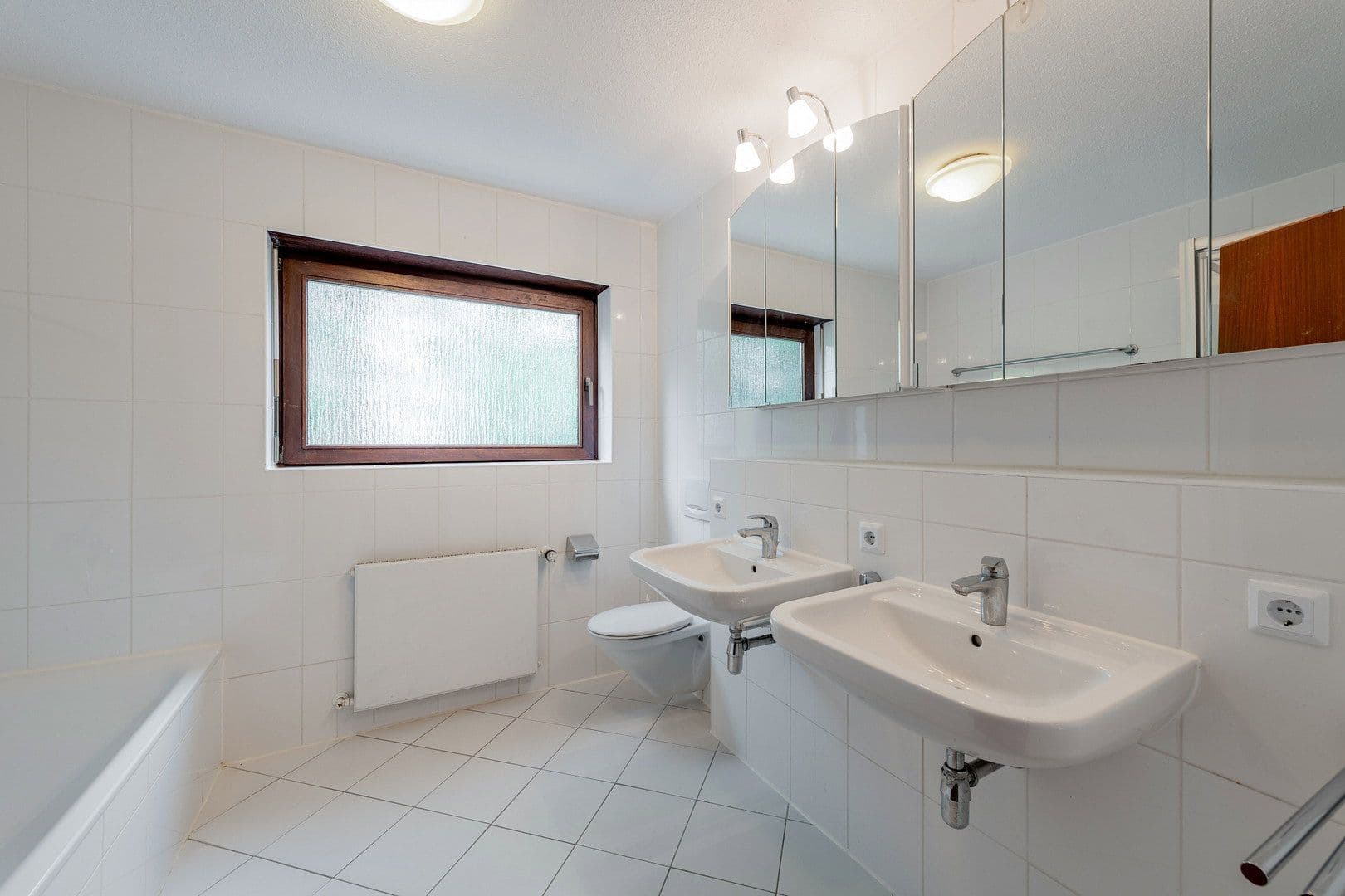 3 bedroom with open-plan kitchen flat to rent, 132 m², Stuttgart, Baden-Württemberg 3 bedroom with open-plan kitchen flat to rent, 132 m², Stuttgart, Baden-Württemberg