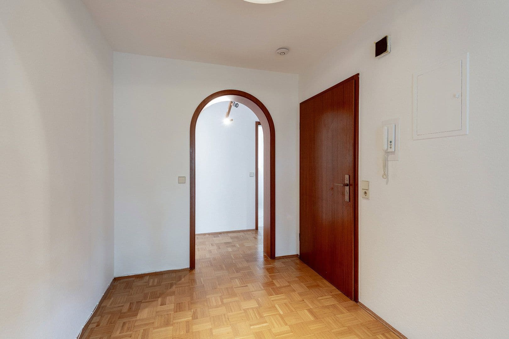 3 bedroom with open-plan kitchen flat to rent, 132 m², Stuttgart, Baden-Württemberg 3 bedroom with open-plan kitchen flat to rent, 132 m², Stuttgart, Baden-Württemberg
