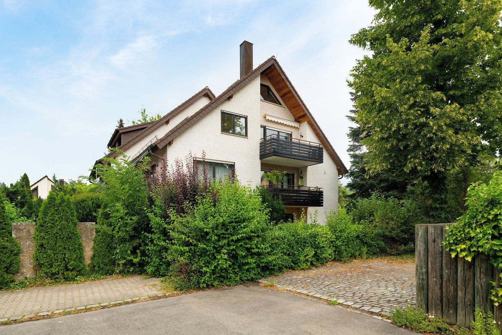 3 bedroom with open-plan kitchen flat to rent, 132 m², Stuttgart, Baden-Württemberg 3 bedroom with open-plan kitchen flat to rent, 132 m², Stuttgart, Baden-Württemberg