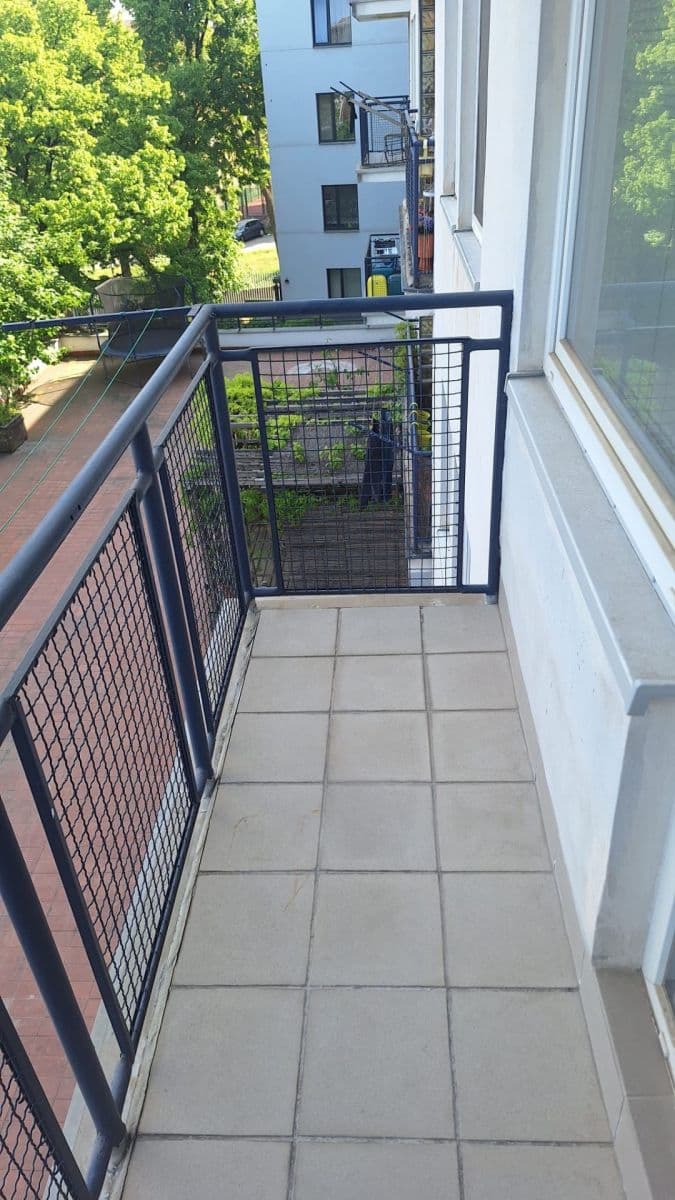 2 bedroom with open-plan kitchen flat to rent, 77 m², Merhautova, Brno, Jihomoravský Region 2 bedroom with open-plan kitchen flat to rent, 77 m², Merhautova, Brno, Jihomoravský Region