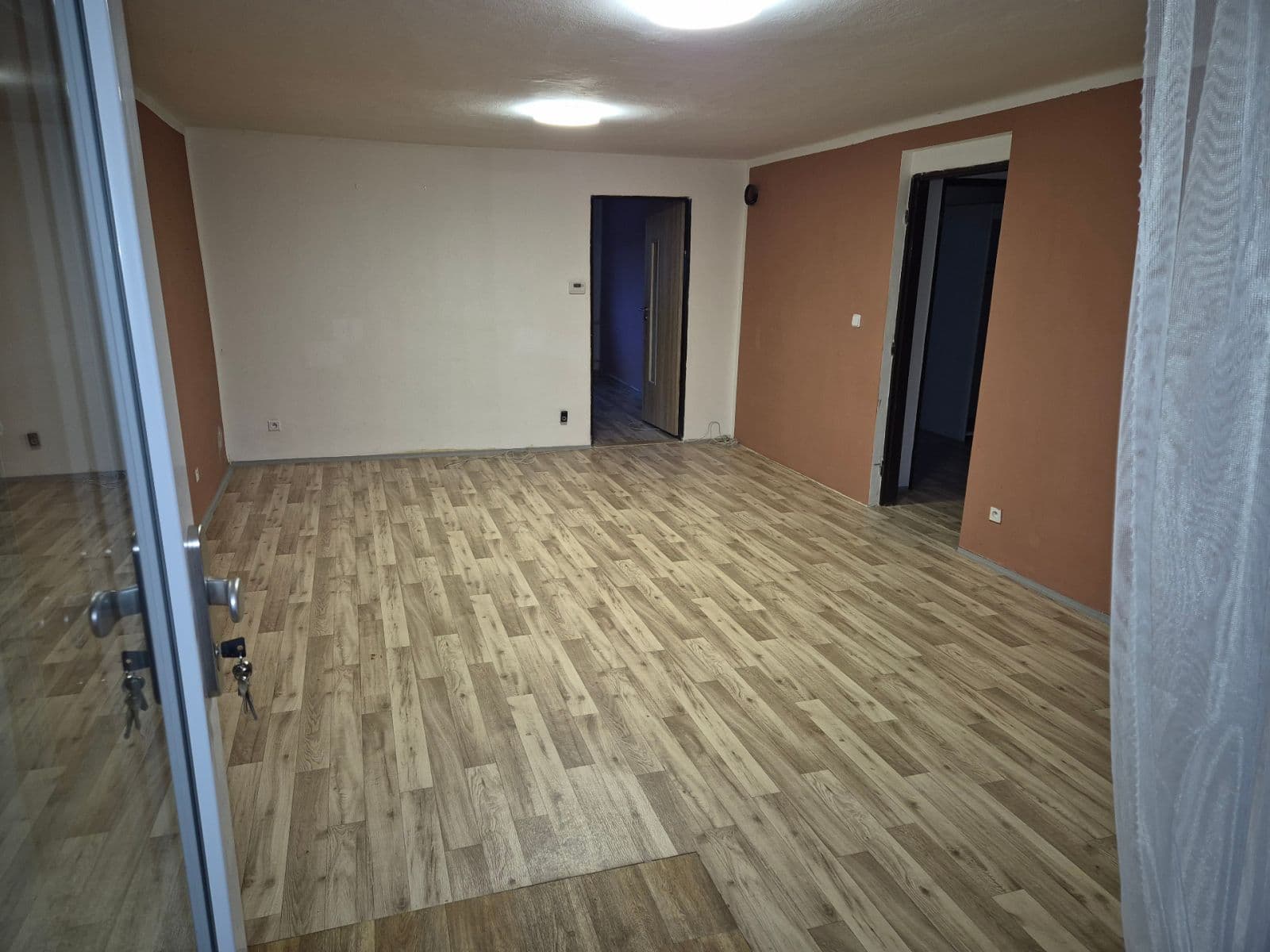3 bedroom flat to rent, 90 m², Pod Špičákem, Česká Lípa, Liberecký Region 3 bedroom flat to rent, 90 m², Pod Špičákem, Česká Lípa, Liberecký Region