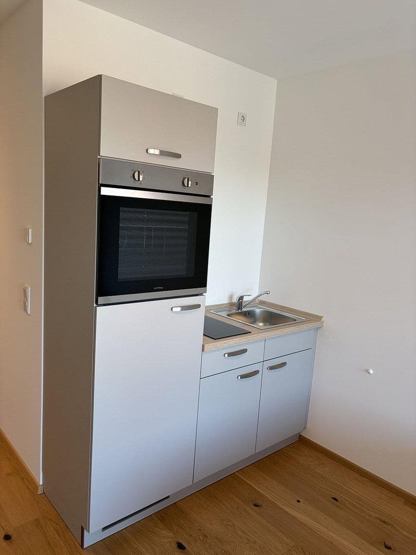 1 bedroom flat to rent, 25 m², Otto-Hahn-Straße 40, Regensburg, Bavaria 1 bedroom flat to rent, 25 m², Otto-Hahn-Straße 40, Regensburg, Bavaria