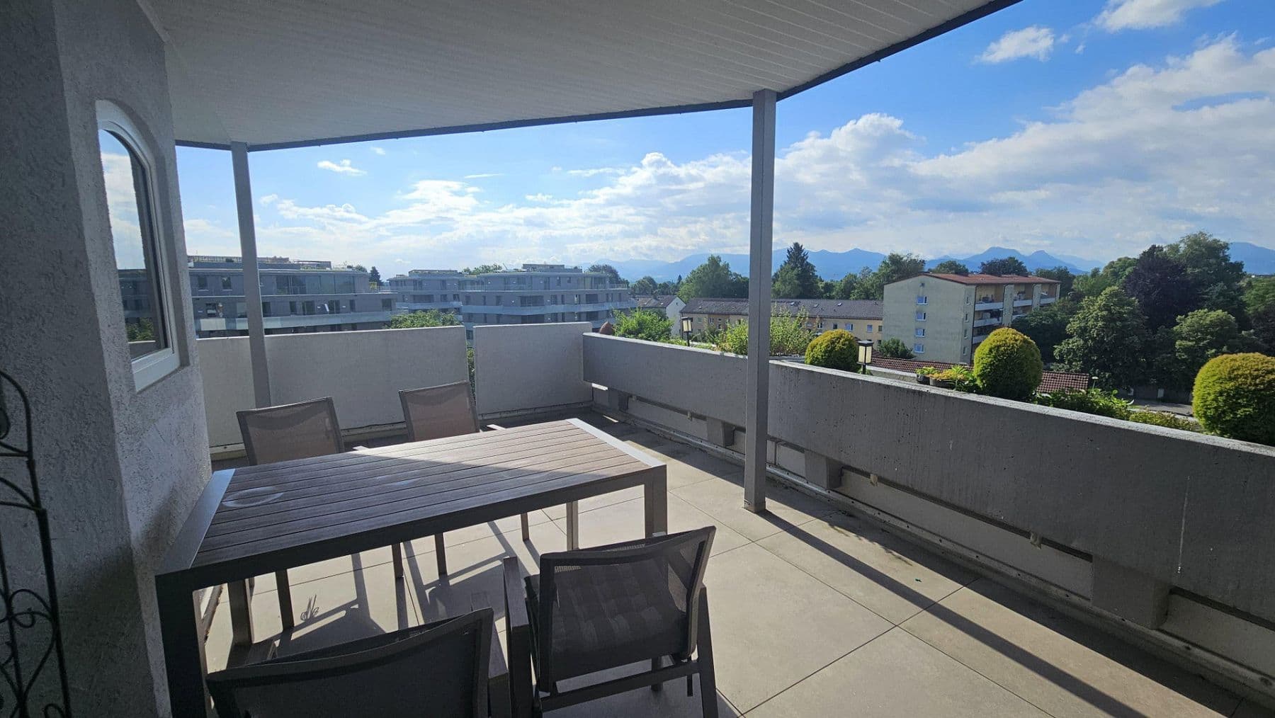 2 bedroom with open-plan kitchen flat to rent, 170 m², Rosenheim, Bavaria 2 bedroom with open-plan kitchen flat to rent, 170 m², Rosenheim, Bavaria